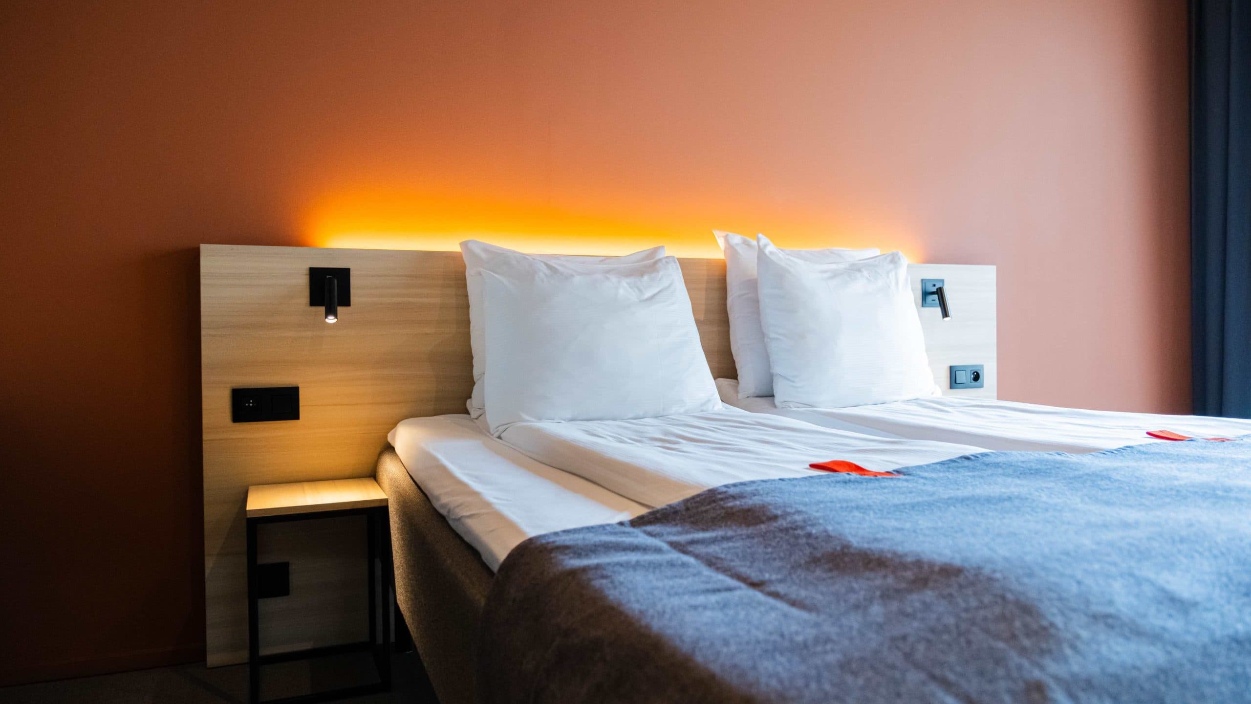 Overview picture of bed in double room at Citybox Antwerp